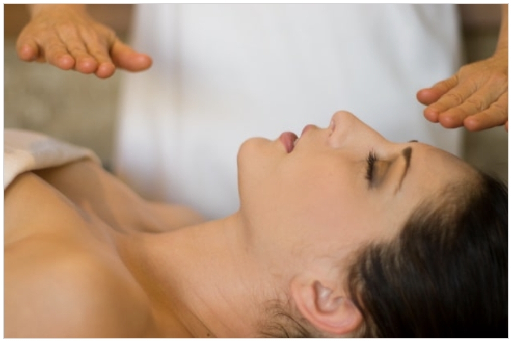💫What Is Reiki and How Is It Different From Other Energy Healing Practices?